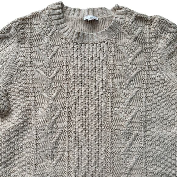 Gap Sweater Size XL Womenss Cream Ivory Cable Knit Fisherman Chunky Crew Neck - Picture 2 of 5